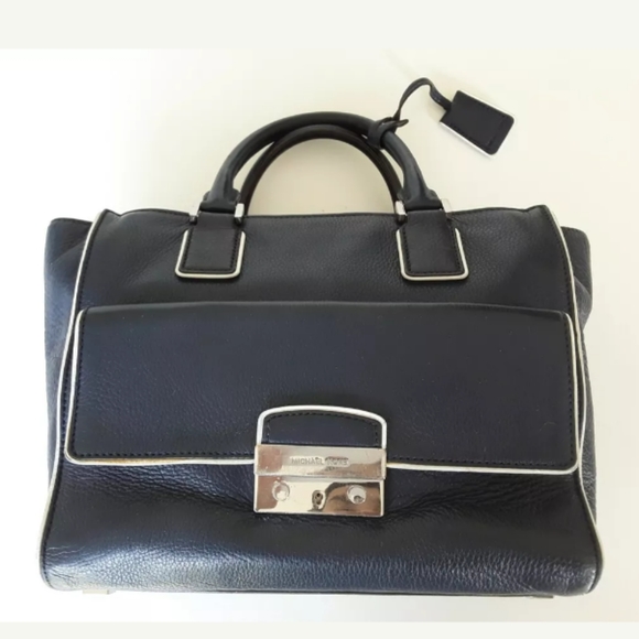 Michael Kors Handbags - Michael Kors Audrey Handbag Navy/White
